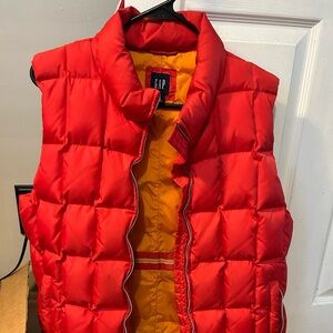 GAP red down puffer vest xl